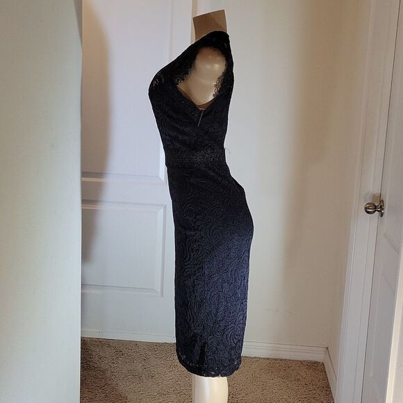 BISSOU BISSOU LACE ROUNDNECK LINE SLEEVELESS DRESS - Picture 10 of 15